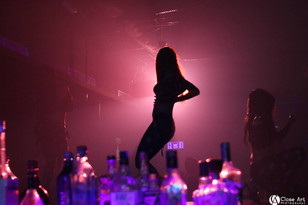 night club in india